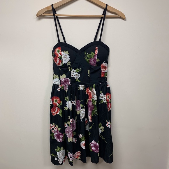 Band Of Gypsies Black Floral Fit & Flare Sundress - Picture 4 of 10